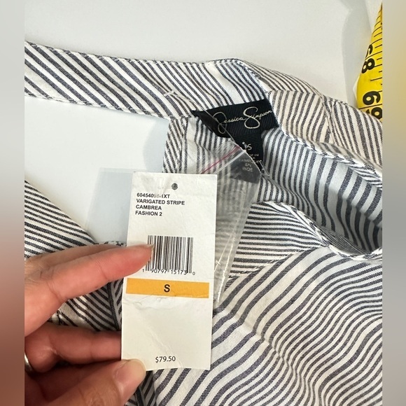 NWT Jessica Simpson Cambrea Striped Print V-Neck Romper in Gray & White Sz S - Picture 5 of 13